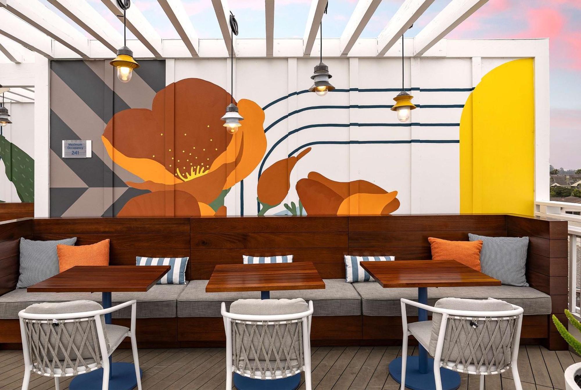 Inn At The Pier Pismo Beach, Curio Collection By Hilton מראה חיצוני תמונה