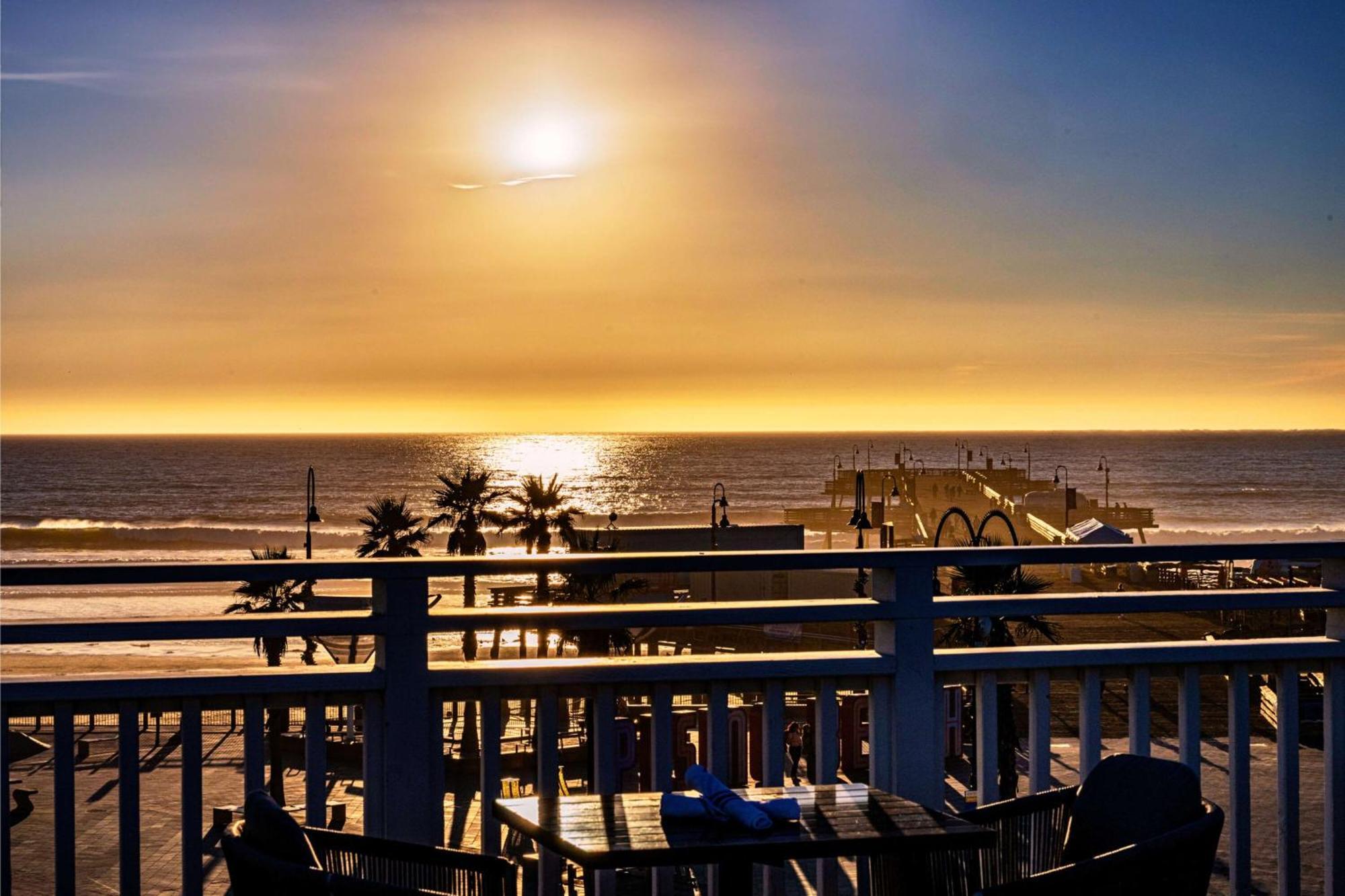 Inn At The Pier Pismo Beach, Curio Collection By Hilton מראה חיצוני תמונה